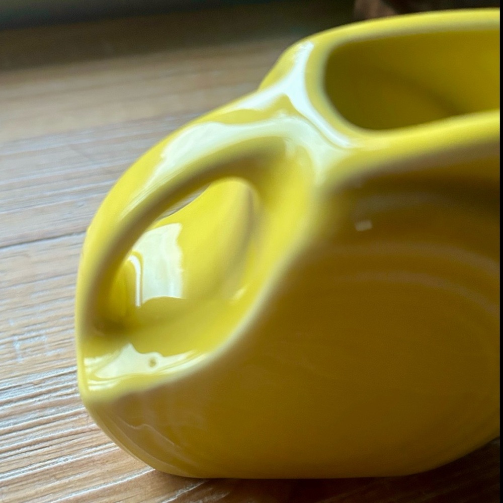 Fiesta Ware Homer Laughlin Small Mini Disc Pitcher Yellow Retired USA - Picture 6 of 11